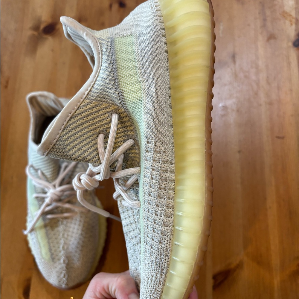 Yeezy 350 Citron - Men’s 8 - Picture 7 of 12